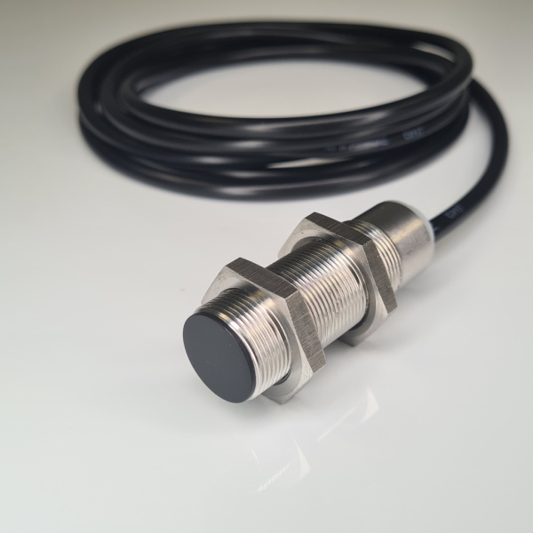 Индуктивный датчик V1S-I-1-AM18-C-P-1-8
