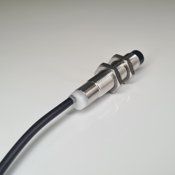Индуктивный датчик V1S-I-2-AM12-A-N-1-8
